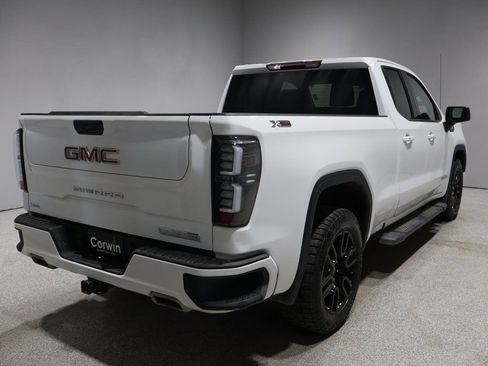 Used 2022 GMC Sierra 1500 Elevation image 2