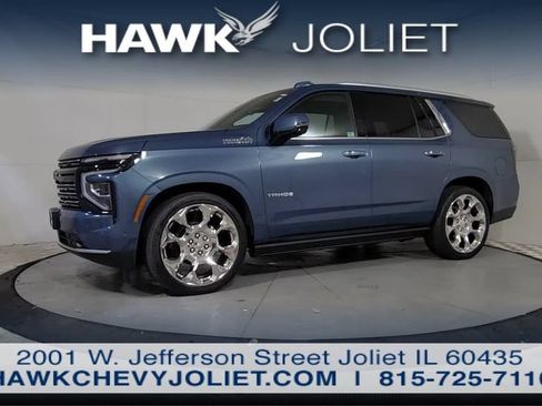Used 2025 Chevrolet Tahoe High Country AWD/4WD image 4