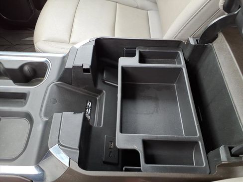 Used 2024 GMC Sierra 1500 SLT w/ SLT Premium Plus Package image 17