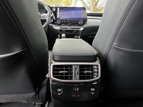 Used 2023 Lexus RX 350 Premium w/ Accessory Package image 37