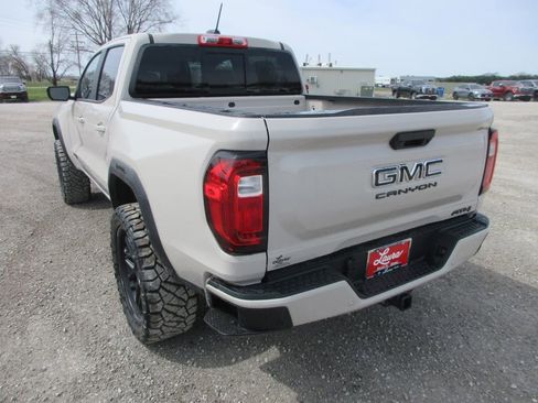 New 2026 GMC Canyon AT4 AWD/4WD image 9