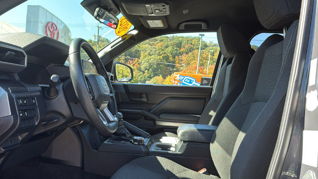 Certified 2025 Toyota 4Runner SR5 AWD/4WD image 10
