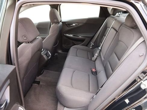 Used 2024 Chevrolet Malibu LT FWD image 9
