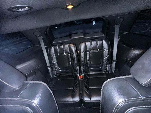 Used 2016 Ford Explorer Platinum image 17
