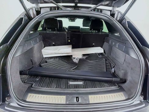 Used 2022 Land Rover Range Rover Velar R-Dynamic S image 26