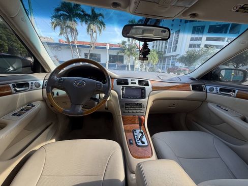 Used 2005 Lexus ES 330 FWD image 12