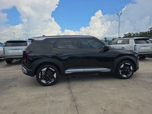 New 2027 Kia Seltos S FWD image 8