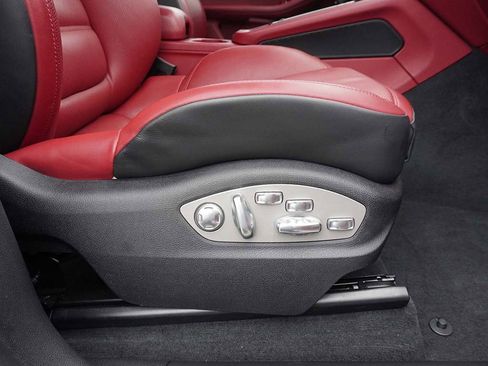 Used 2024 Porsche Macan GTS image 36