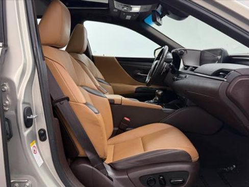 Used 2019 Lexus ES 350 w/ Premium Package FWD image 21
