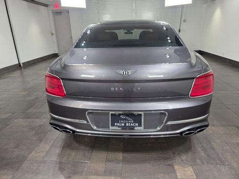 Used 2023 Bentley Flying Spur Azure image 5