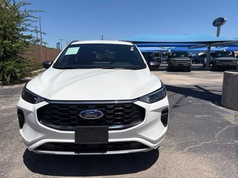 Used 2024 Ford Escape ST-Line w/ Tech Pack #1 FWD image 1