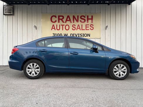 Used 2012 Honda Civic LX image 2