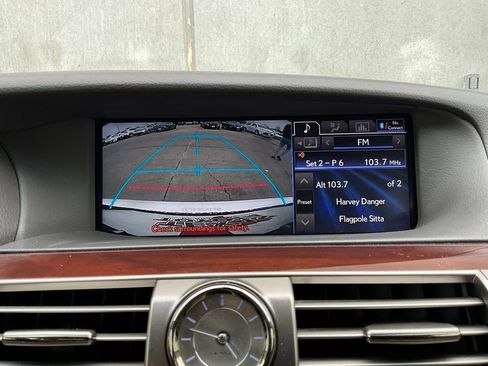 Used 2014 Lexus LS 460 w/ Comfort Package image 36