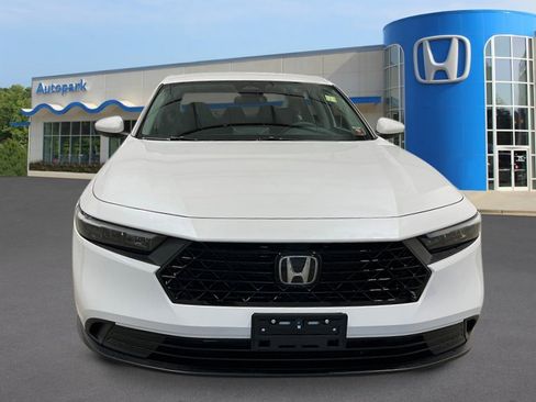 New 2025 Honda Accord LX image 9