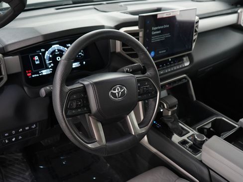 Used 2025 Toyota Tundra Limited AWD/4WD image 22