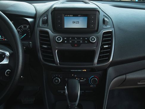 Used 2022 Ford Transit Connect XL image 20