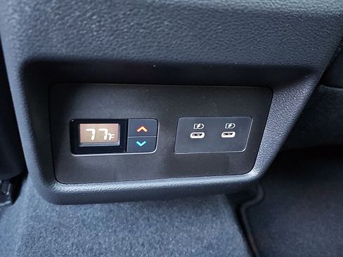 Certified 2025 Nissan Rogue SL w/ Tech Package AWD/4WD image 12
