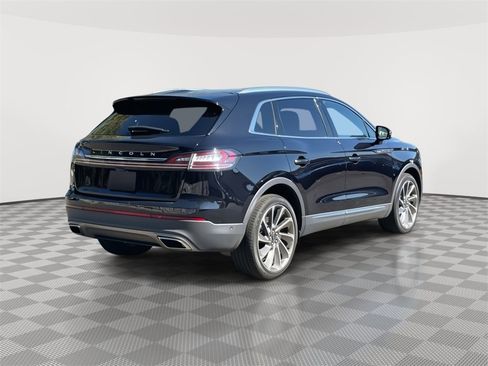 Used 2022 Lincoln Nautilus Reserve w/ Equipment Group 201A image 7