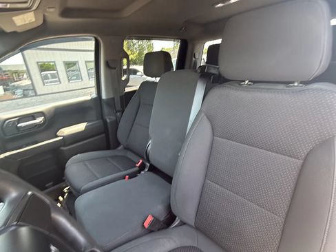 Used 2021 Chevrolet Silverado 1500 Custom Trail Boss AWD/4WD image 16