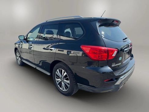 Used 2018 Nissan Pathfinder SL FWD image 9