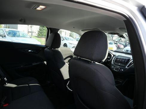 Used 2022 Chevrolet Malibu LT image 28