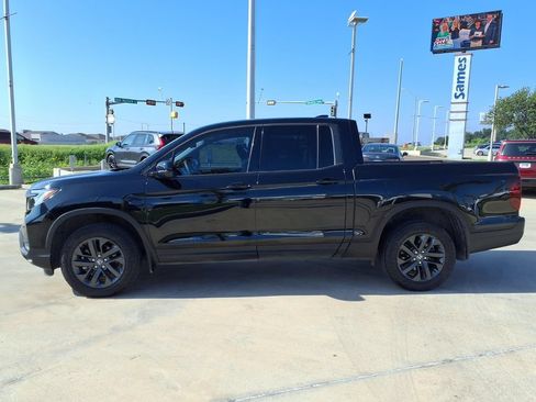 Used 2023 Honda Ridgeline Sport image 4