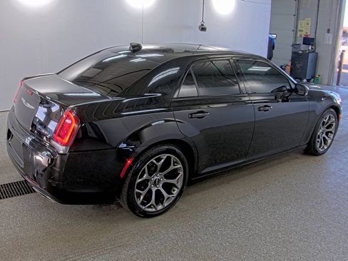 Used 2018 Chrysler 300 S w/ Safetytec Plus Group image 3