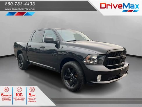 Used 2018 RAM 1500 Express w/ Black Ram 1500 Express Group AWD/4WD image 1
