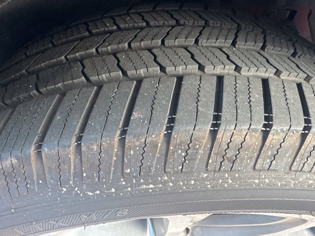 Used 2017 Ford Explorer Limited AWD/4WD image 6