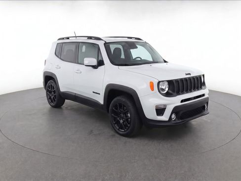 Used 2020 Jeep Renegade Altitude FWD image 2