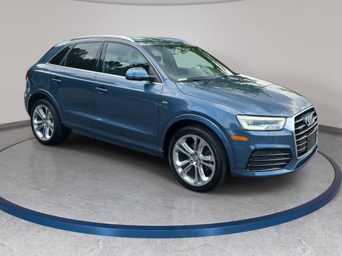 Used 2018 Audi Q3 2.0T Premium Plus w/ Premium Plus Package AWD/4WD image 3