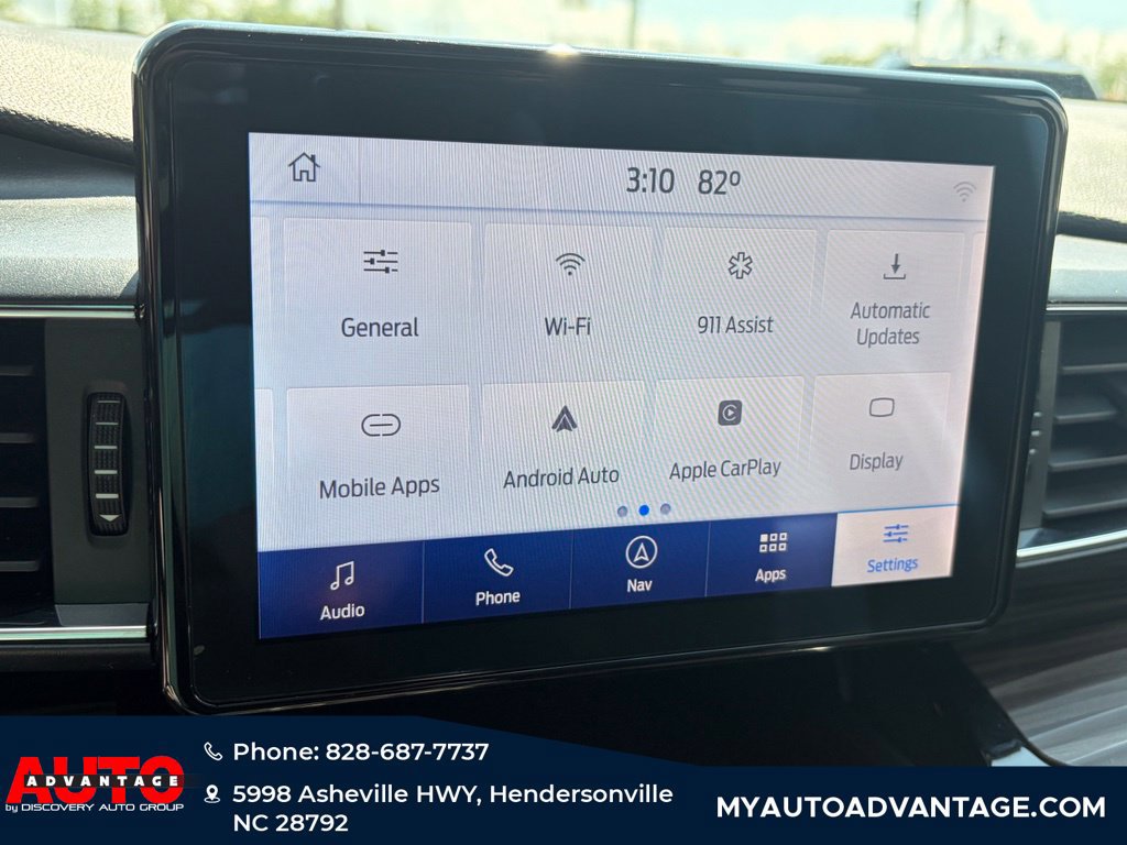 Used 2021 Ford Explorer Limited w/ Equipment Group 301A AWD/4WD image 14
