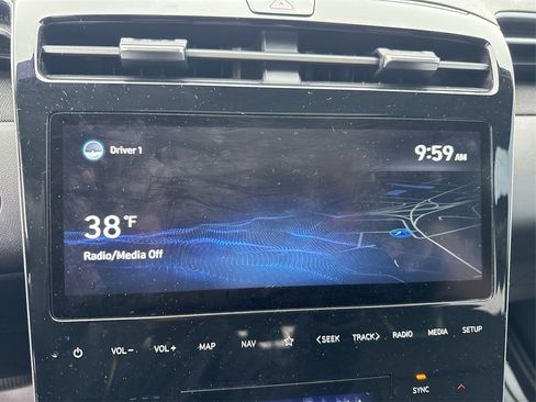 Used 2022 Hyundai Tucson Limited image 15