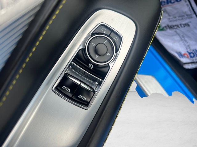 Used 2022 Chevrolet Corvette Stingray Premium Cpe w/ Z51 Performance Package RWD image 19