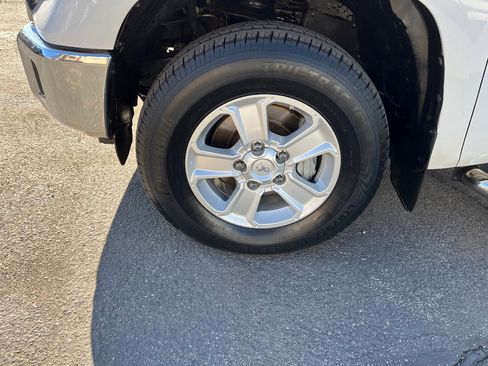 Used 2015 Toyota Tundra SR5 image 41