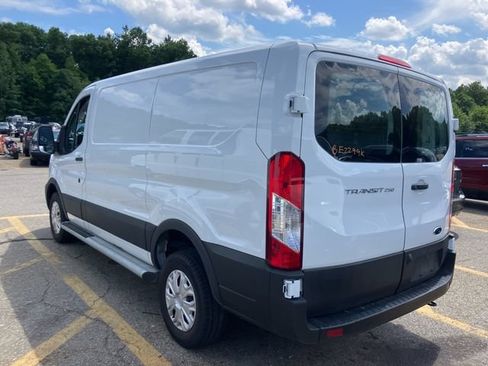 Used 2025 Ford Transit 250 Low Roof w/ Exterior Upgrade Package RWD image 3