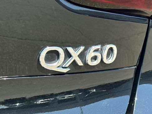 Used 2016 INFINITI QX60 Luxe w/ Premium Plus Package AWD/4WD image 34
