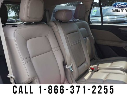 Used 2022 Lincoln Aviator 2WD w/ Elements Package image 28