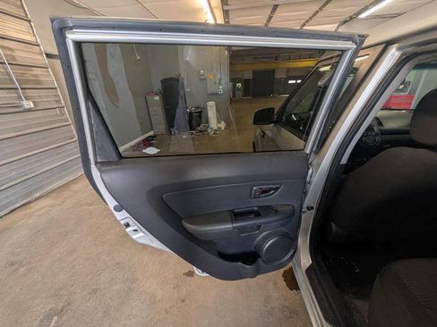 Used 2012 Kia Soul FWD image 24