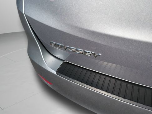 Certified 2024 Honda Odyssey EX-L image 32