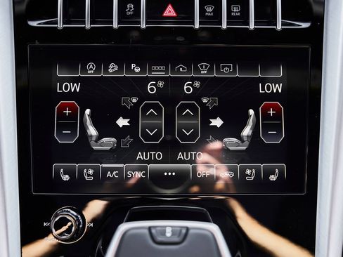 Used 2024 Lamborghini Urus S AWD/4WD image 71