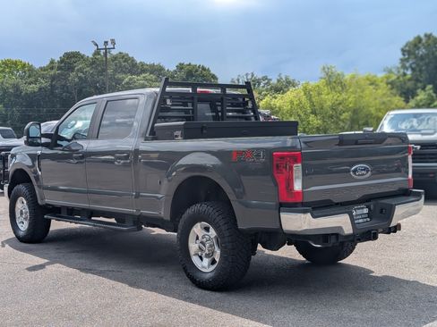 Used 2018 Ford F250 XL w/ Power Equipment Group AWD/4WD image 7