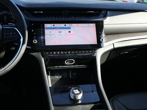 New 2026 Jeep Grand Cherokee L Limited image 15