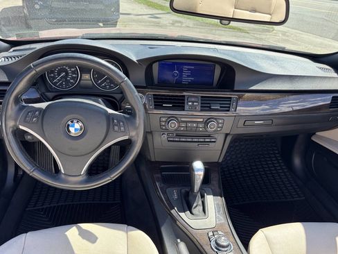 Used 2012 BMW 328i Convertible image 13