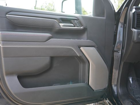 Used 2024 GMC Sierra 2500 AT4X AWD/4WD image 17