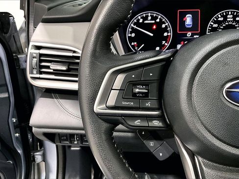 Used 2022 Subaru Outback Limited image 21