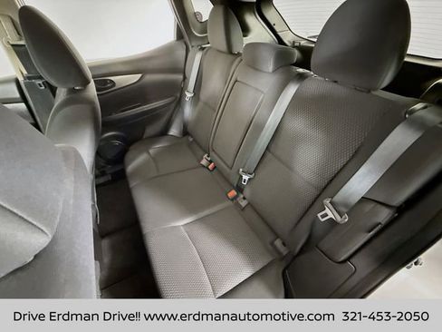 Certified 2022 Nissan Rogue Sport S image 8