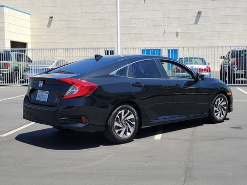 Used 2017 Honda Civic EX image 5