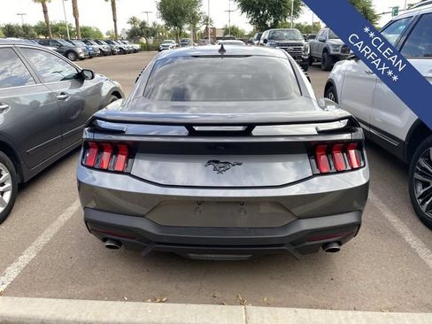 Used 2025 Ford Mustang Coupe RWD image 4