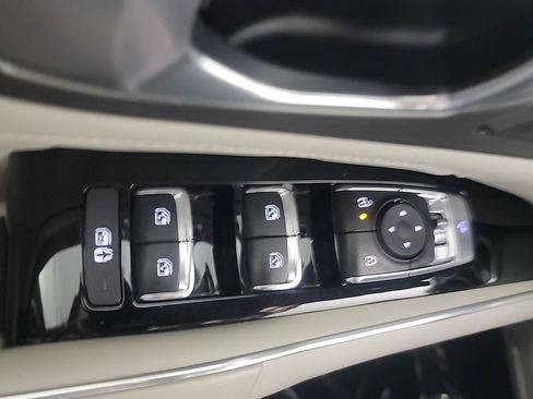 Certified 2025 Kia Sorento SX Prestige AWD/4WD image 27